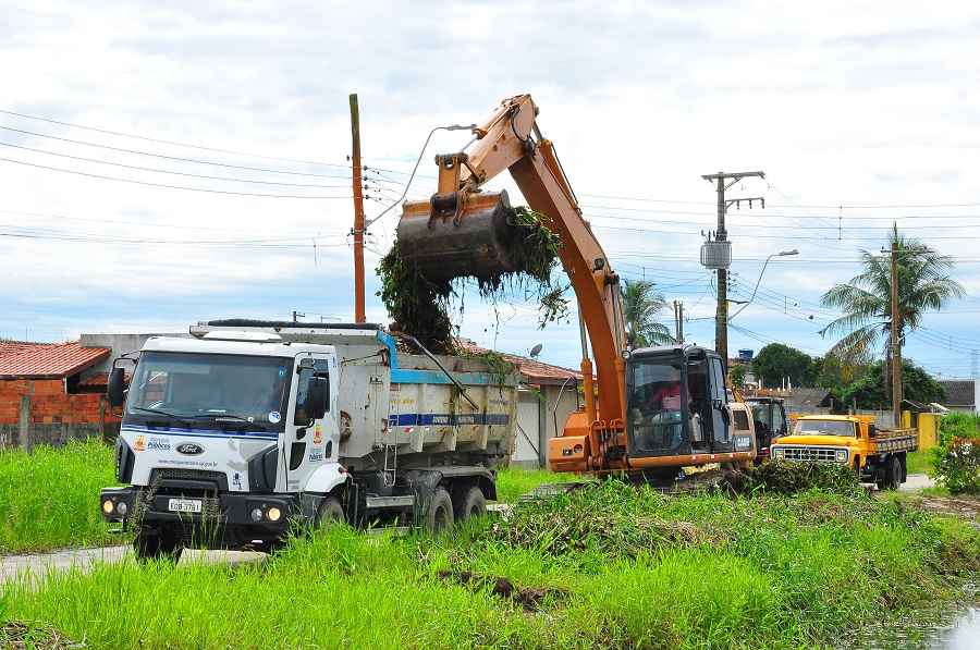 Operação Cidade Limpa nos bairros (Fotos: Cláudio Gomes/PMC)