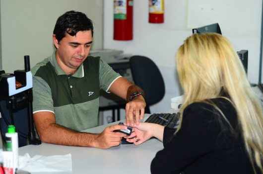 Cartório Eleitoral de Caraguatatuba faz plantão da biometria nesta quarta-feira (20) Cartório Eleitoral de Caraguatatuba faz plantão da biometria nesta quarta-feira (20)