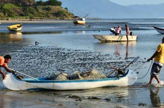 APA Marinha promove reunião com Pescadores locais para discutir o Plano de Manejo APA Marinha promove reunião com Pescadores locais para discutir o Plano de Manejo