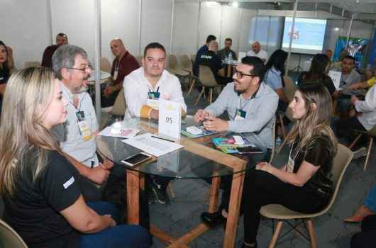Rodada de Negócios: Empreenda Caraguatatuba promove reuniões entre mais de 70 empresas locais Rodada de Negócios: Empreenda Caraguatatuba promove reuniões entre mais de 70 empresas locais