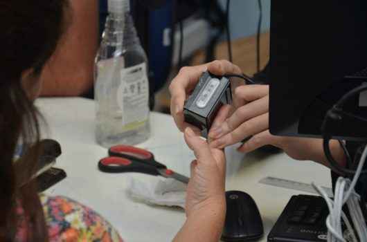 Cartório Eleitoral de Caraguatatuba faz plantão da biometria neste sábado (9) e nos feriados dos dias 15 e 20 Cartório Eleitoral de Caraguatatuba faz plantão da biometria neste sábado (9) e nos feriados dos dias 15 e 20
