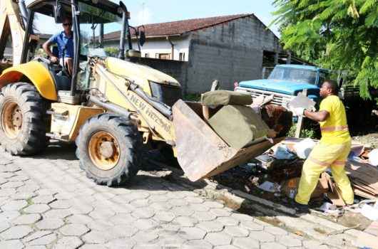 Após Rio do Ouro, Prefeitura de Caraguatatuba prepara ação contra a dengue no Sumaré Após Rio do Ouro, Prefeitura de Caraguatatuba prepara ação contra a dengue no Sumaré