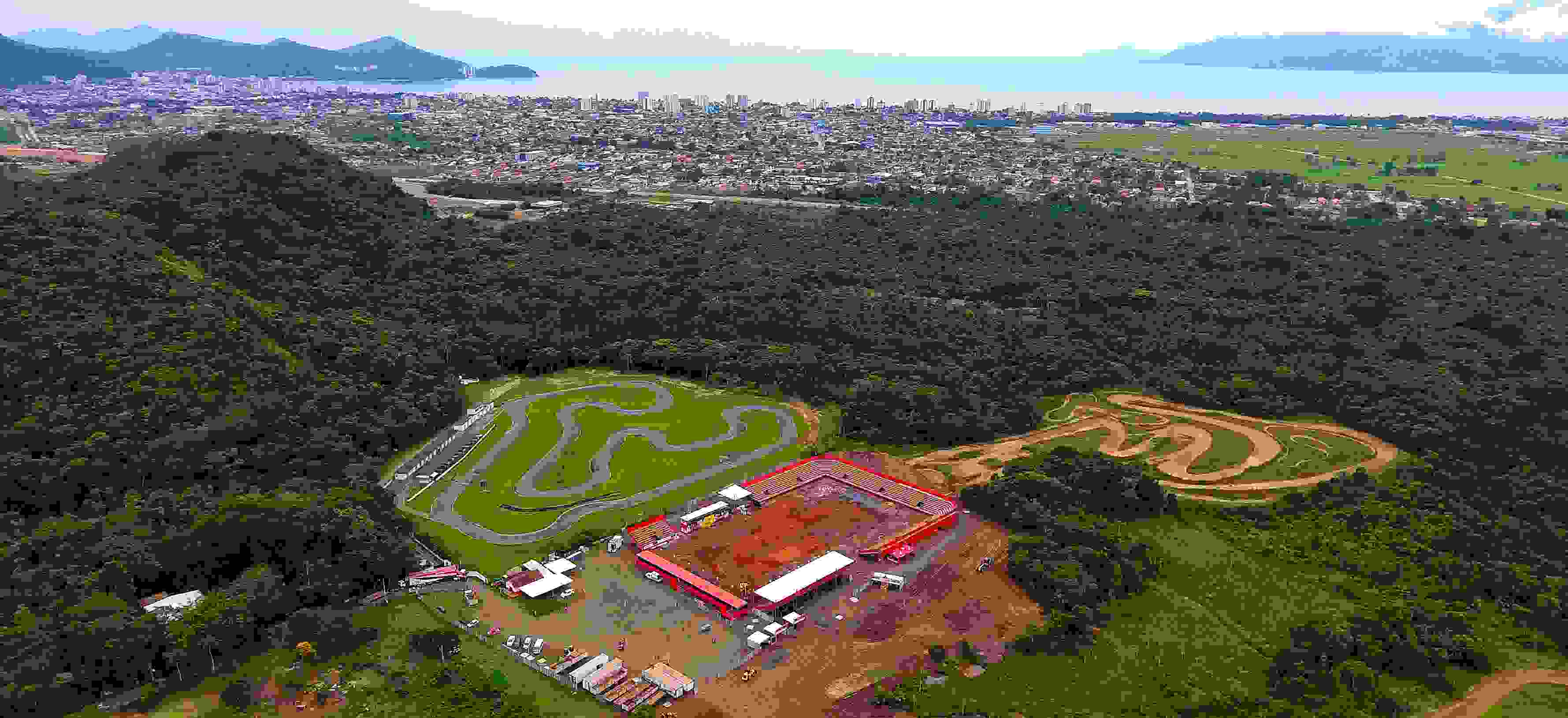 Tudo pronto para a abertura do Arena Cross 2017