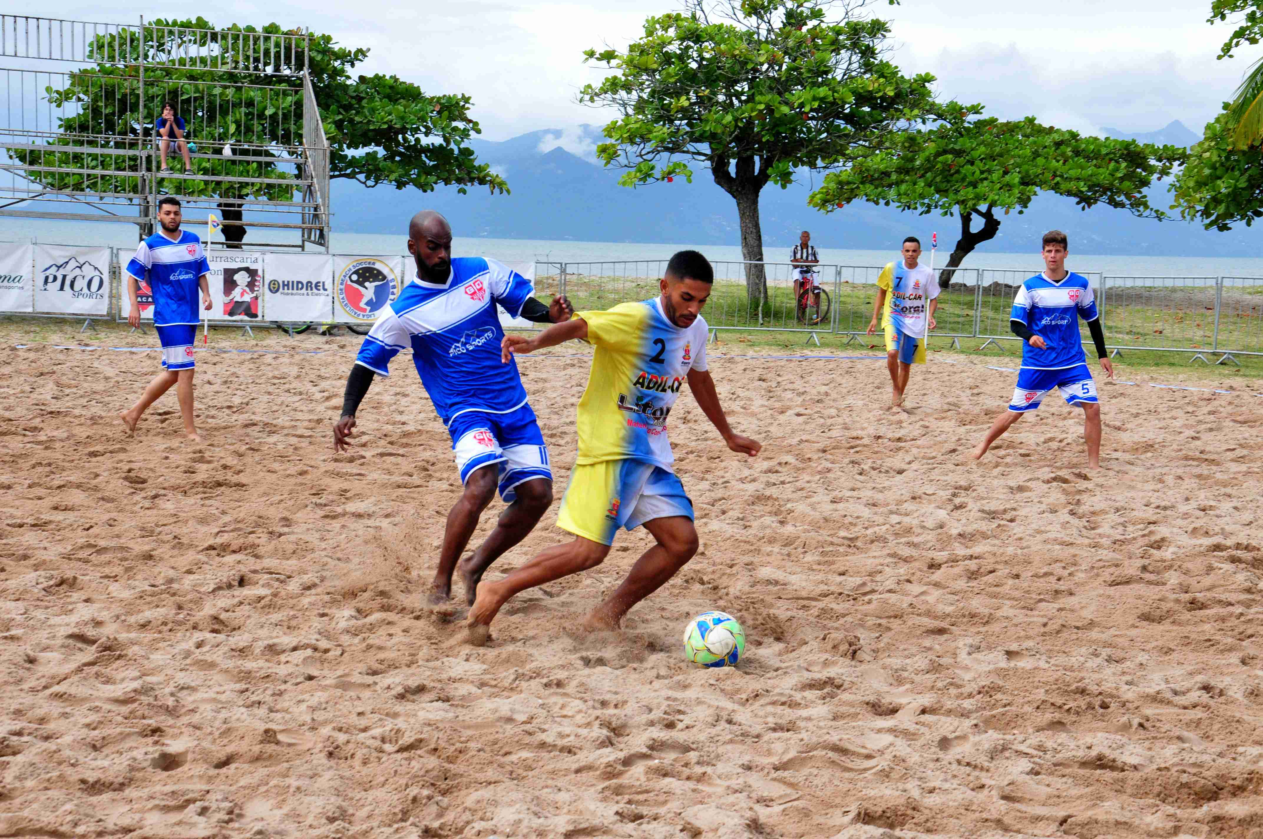 Amistoso de Beach Soccer de Amputados agitou Arena Indaiá 