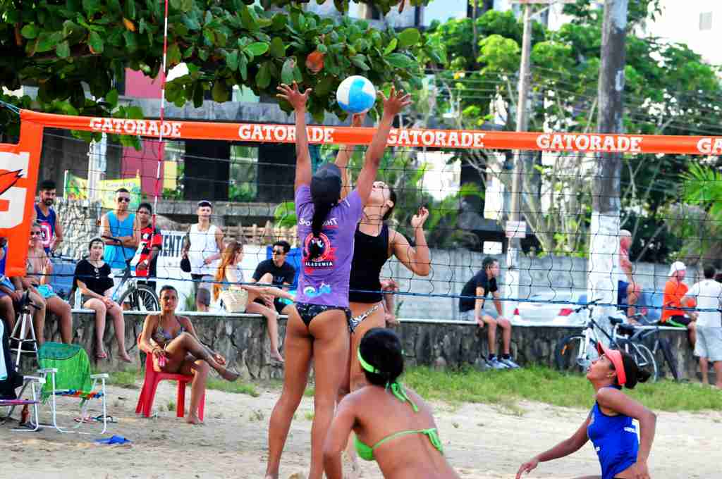 Duplas de Caraguá garantem primeiros lugares na 2ª Etapa do Vôlei de Praia 