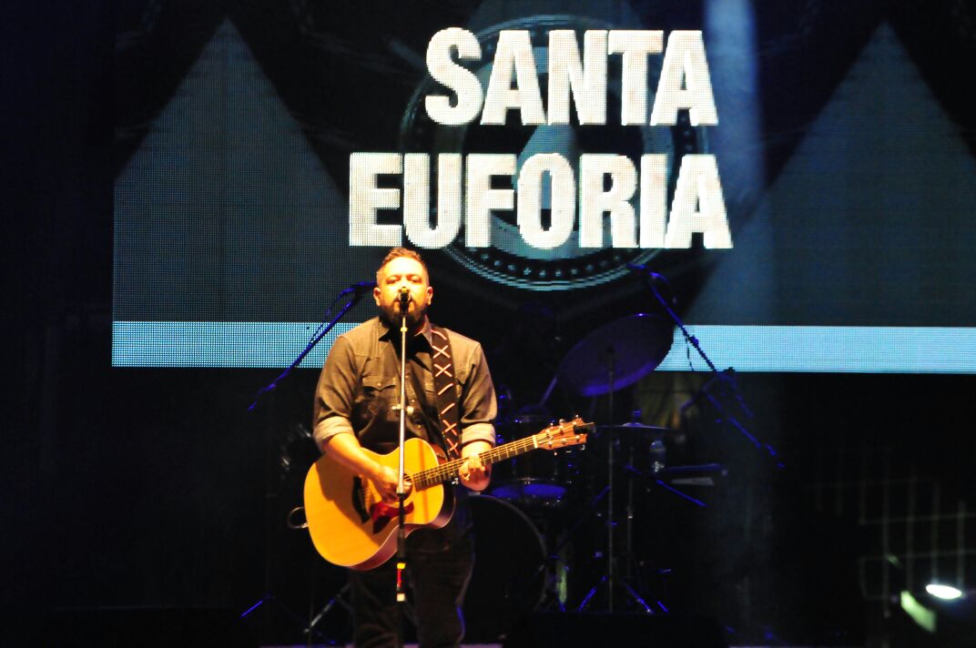 Fernandinho agita comunidade evangélica em show na Praça da Cultura (Fotos: Luís Gava/PMC)