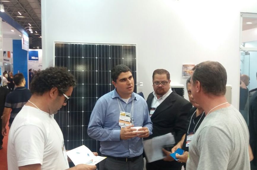 Secretários de Caraguatatuba visitam feira internacional de Energia Solar