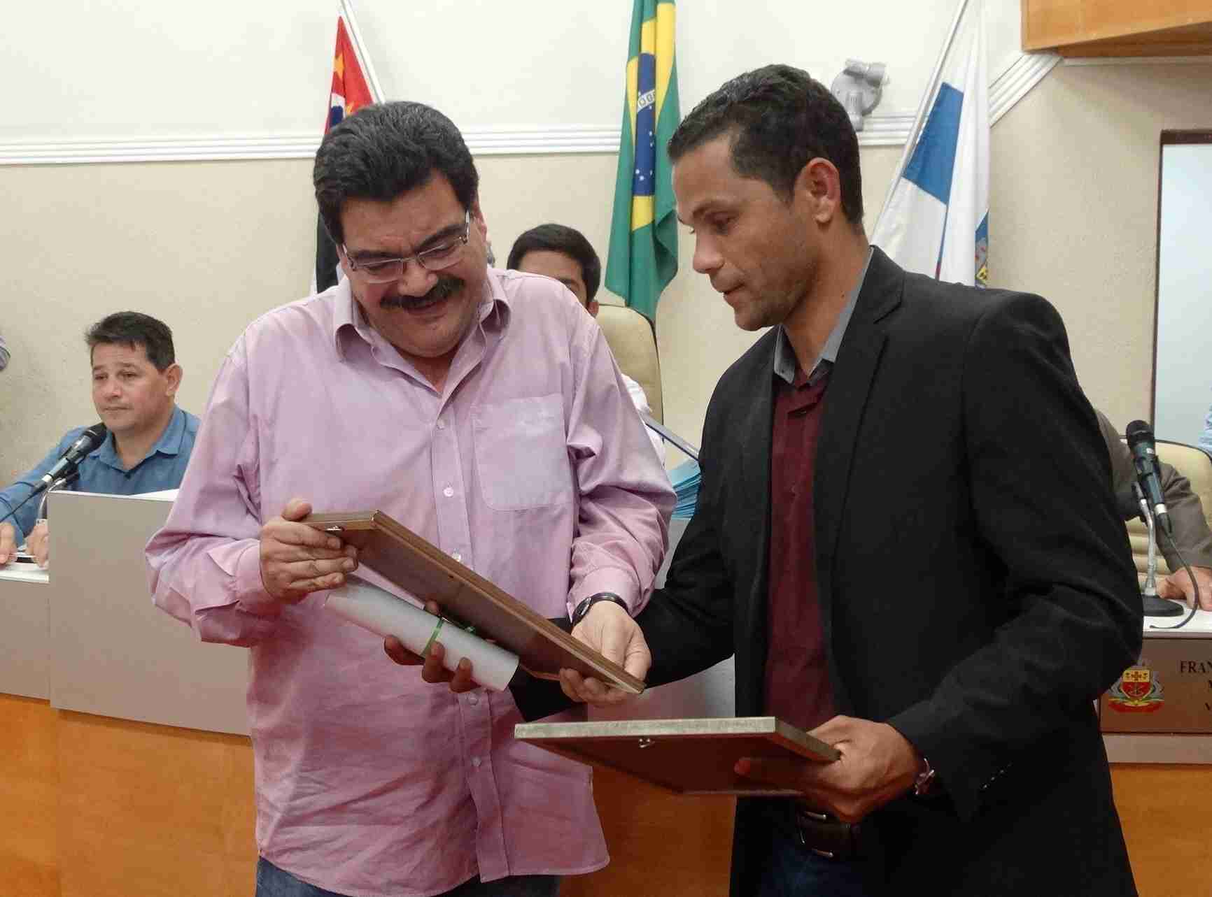 Defesa Civil de Caraguatatuba recebe homenagem da Câmara (Fotos: Vitor Miki/CMC)