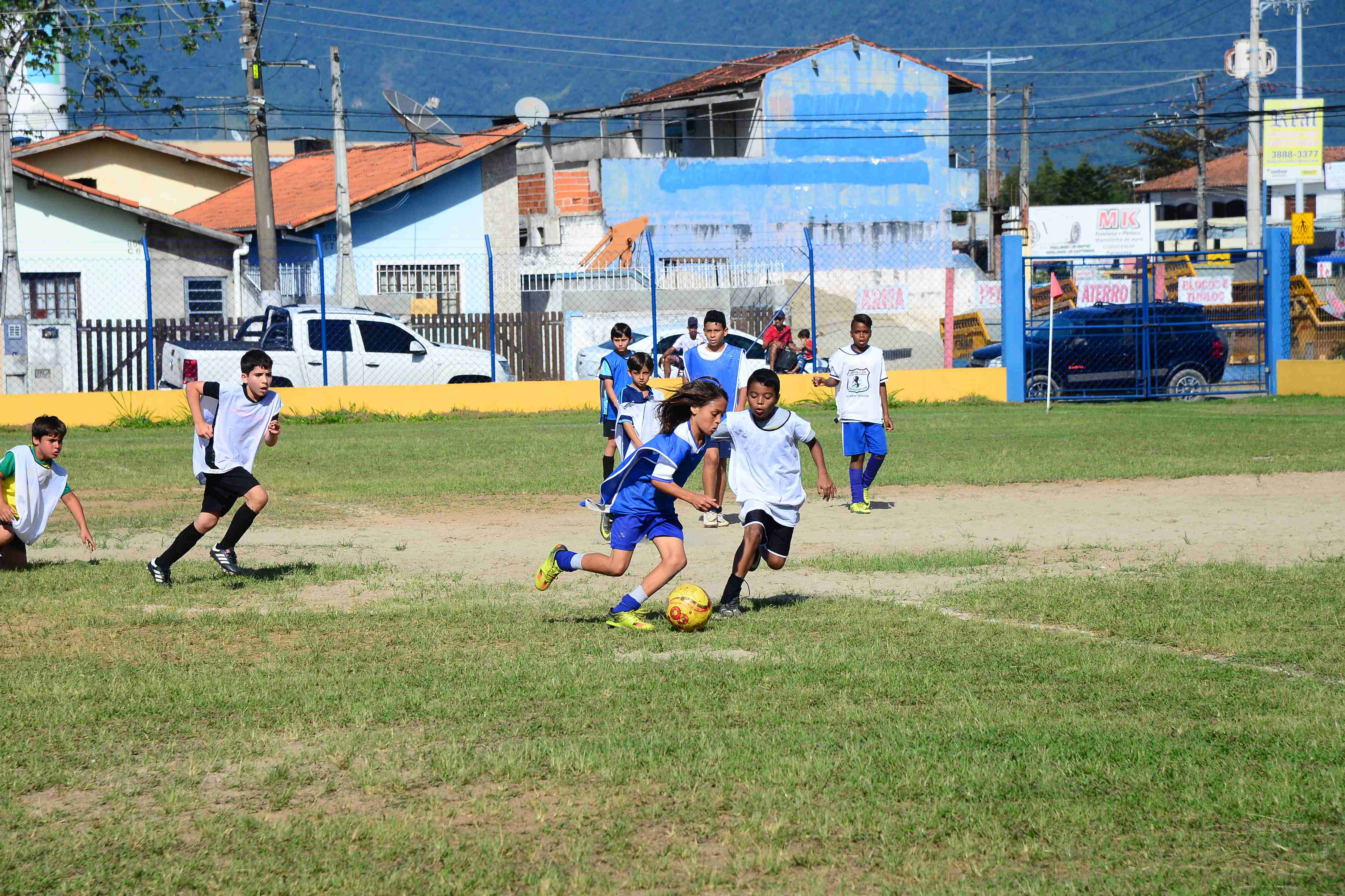 Peneira do Atlético-PR seleciona 25 garotos em Caraguatatuba