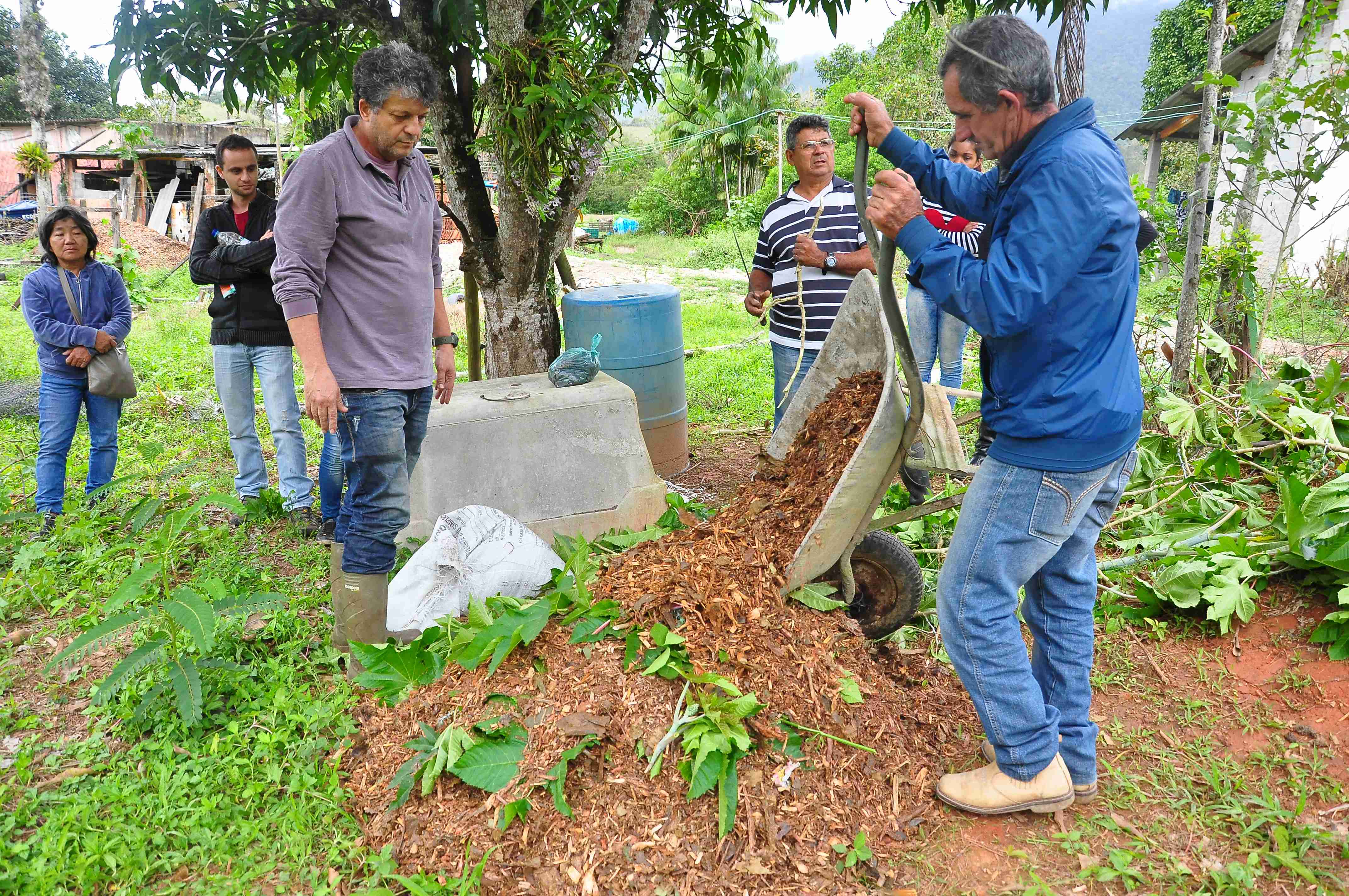 Prefeitura de Caraguatatuba oferece oficina gratuita de compostagem de resíduos