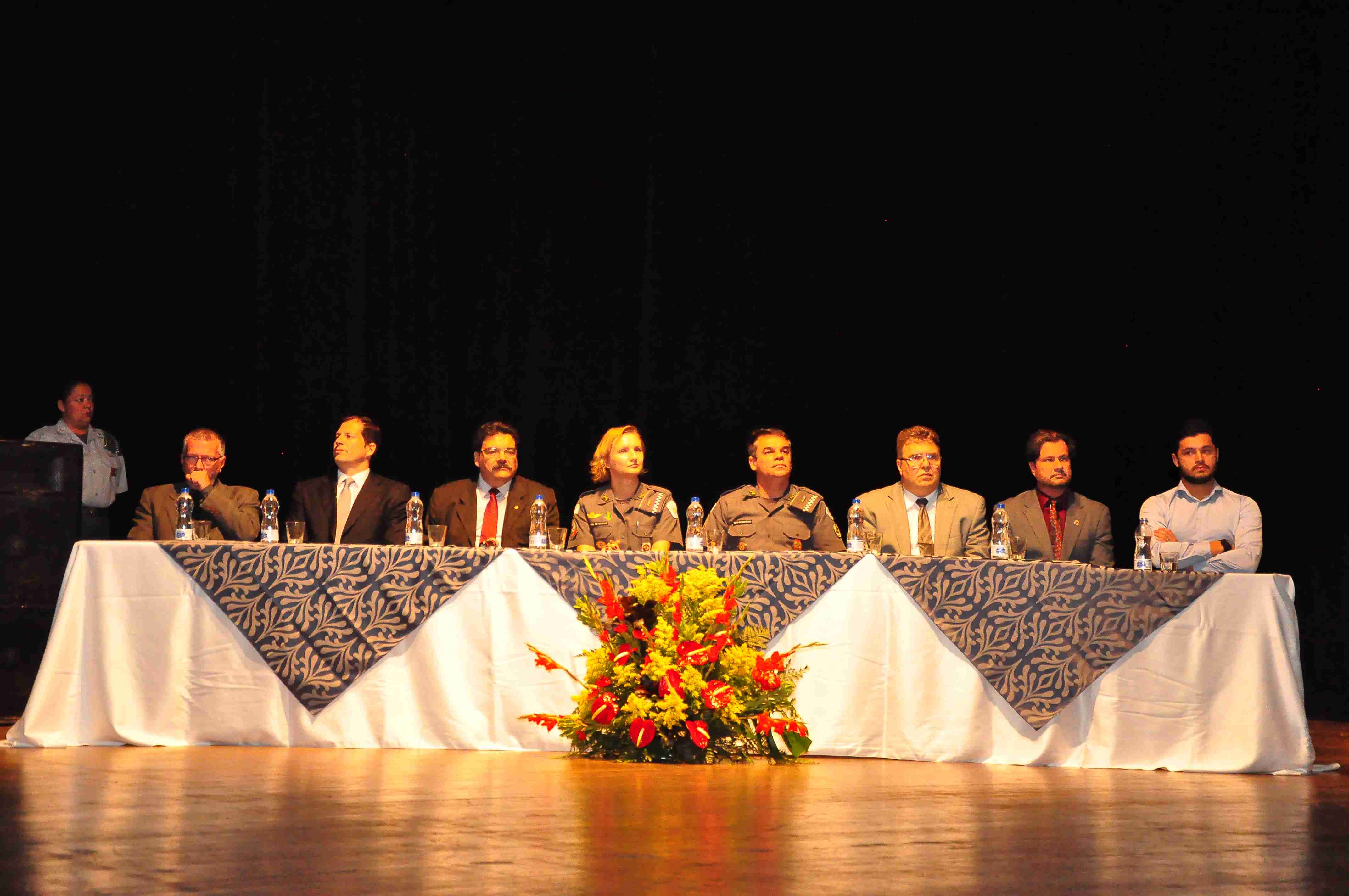 Prefeitura de Caraguatatuba recebe homenagem da Polícia Militar no Dia do Soldado (Fotos: Luís Gava/PMC)