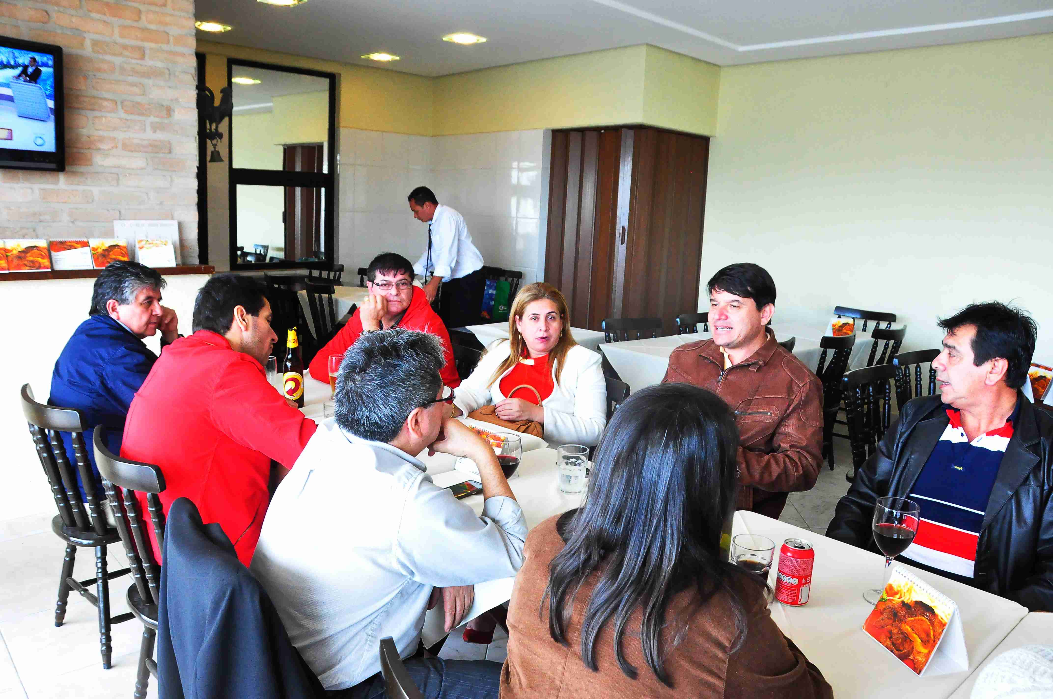 Prefeitos e parlamentares de Alto Paraná visitam Caraguatatuba em buscas de parcerias