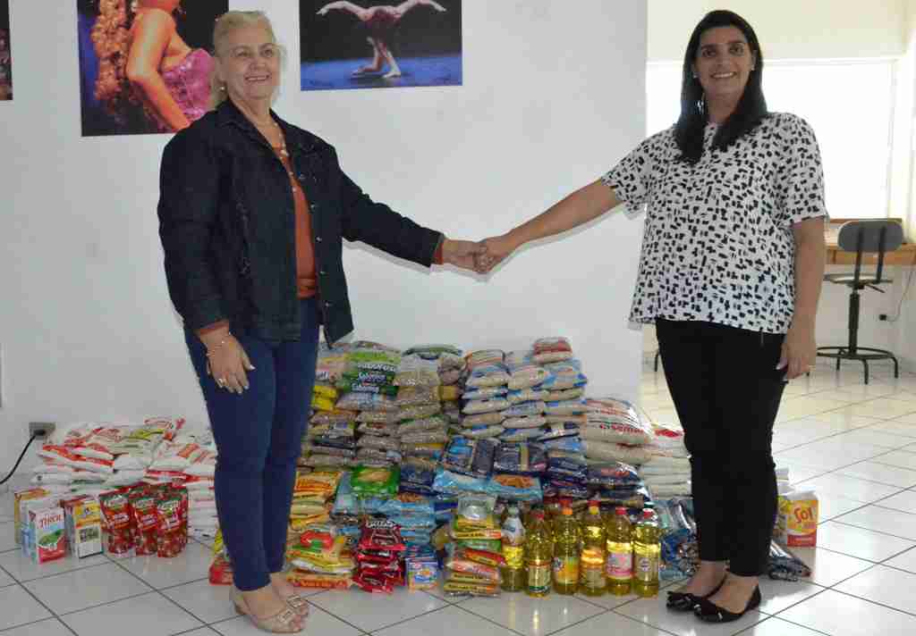  Fundacc repassa a Fundo Social 374 kg de alimentos doados com peça ‘Há 2000 anos’ 