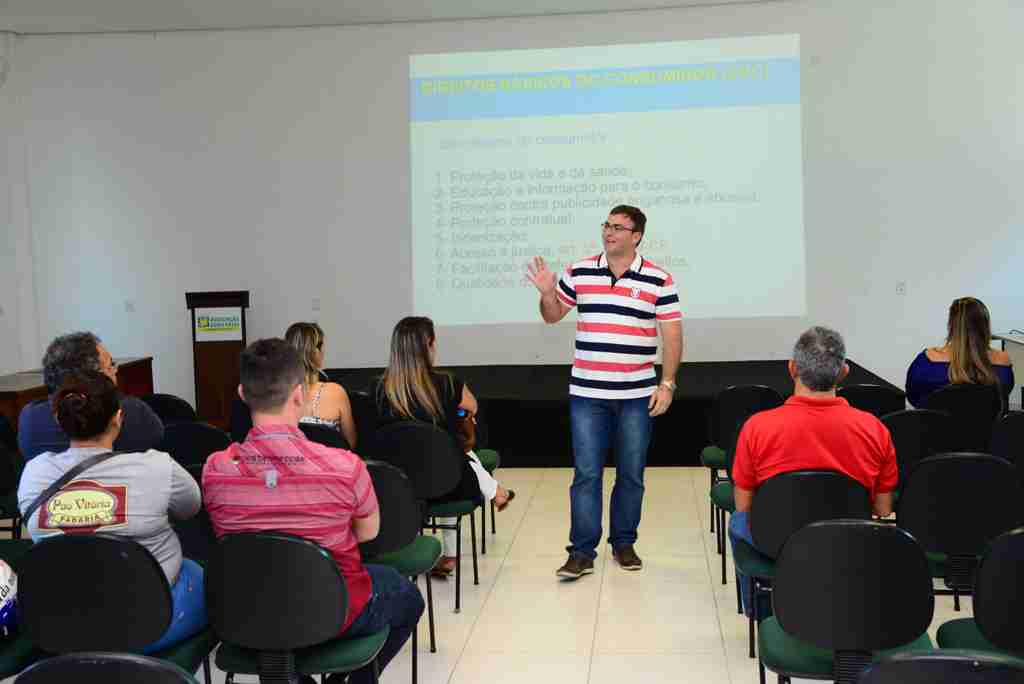 Ciclo de palestras do Procon de Caraguatatuba com fornecedores encerra na próxima semana