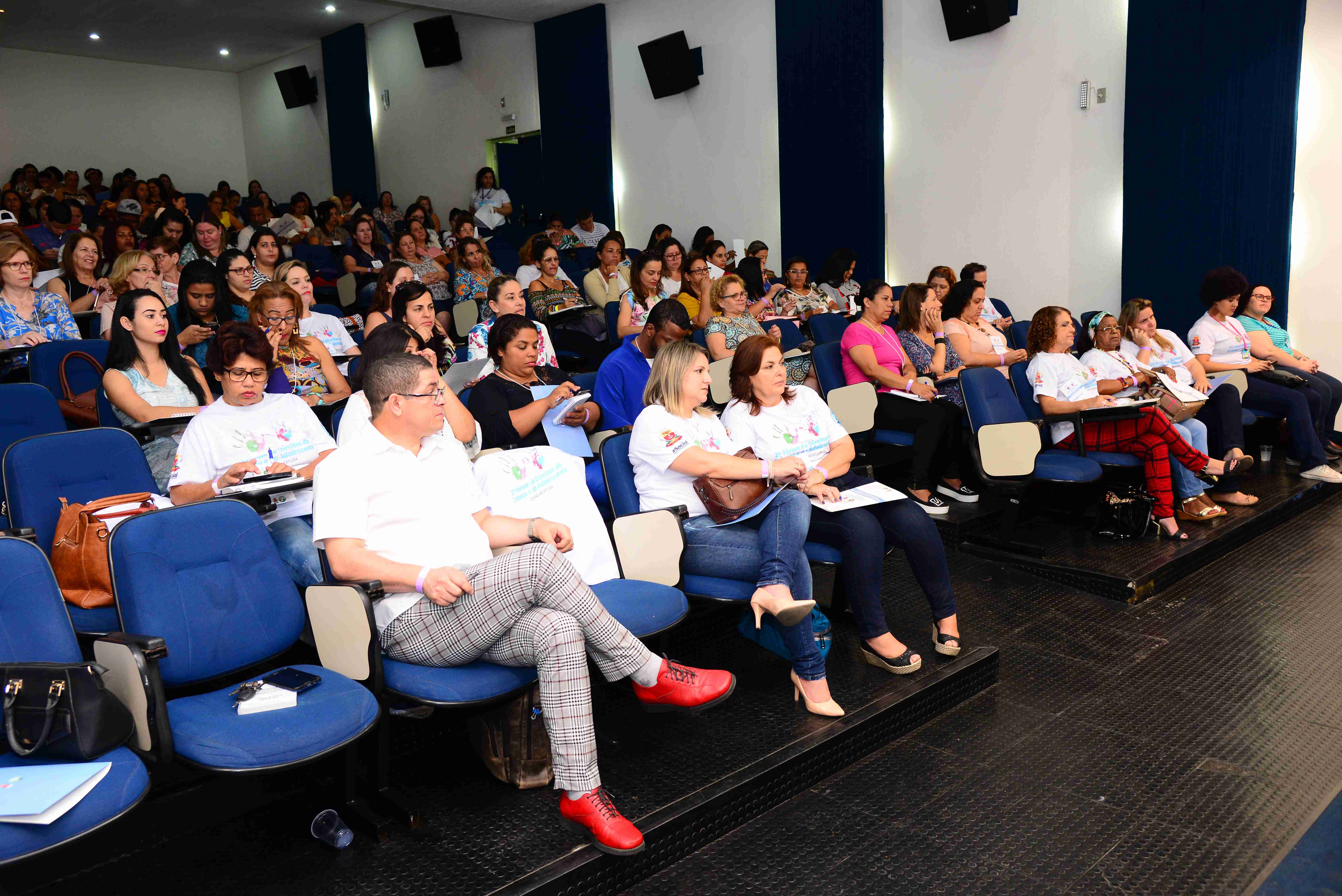 Mais de 250 pessoas participam do 2º Fórum de Direitos da Criança e do Adolescente