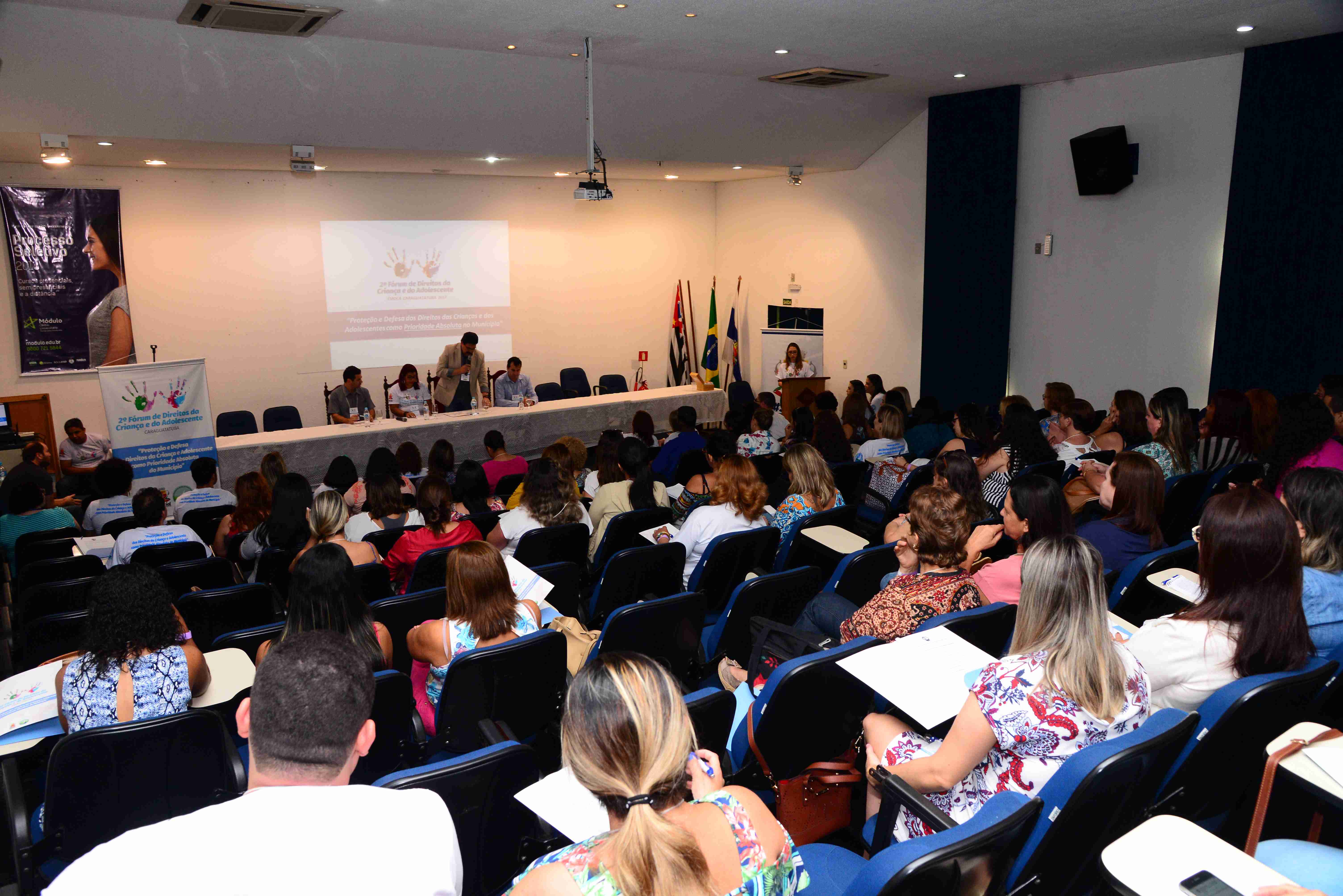 Mais de 250 pessoas participam do 2º Fórum de Direitos da Criança e do Adolescente