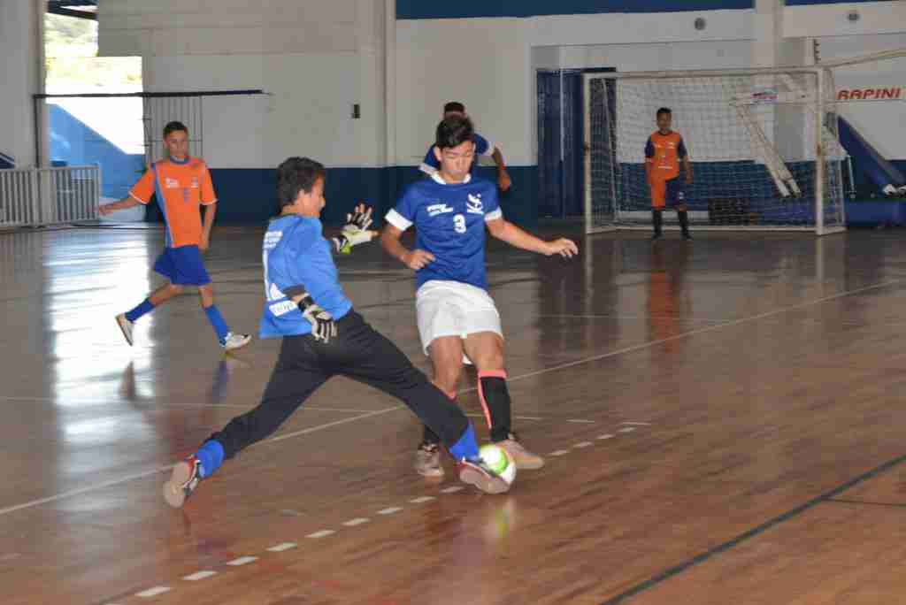 Diversas partidas movimentam Campeonato de Futebol Amador em Caraguatatuba