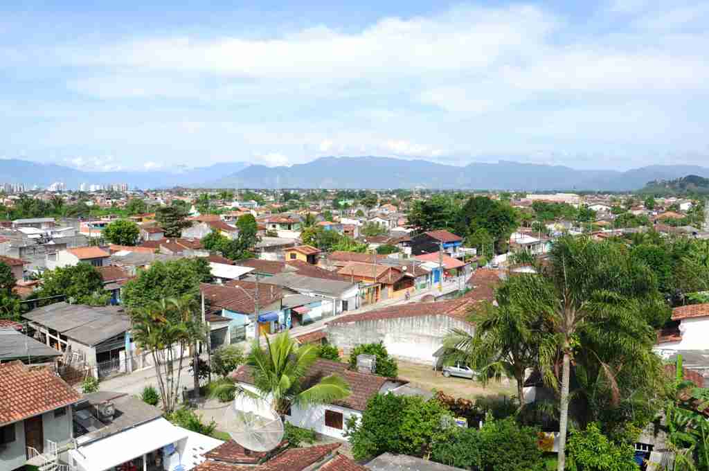 Prefeitura de Caraguatatuba inicia obras da Calçada Acessível no Tinga