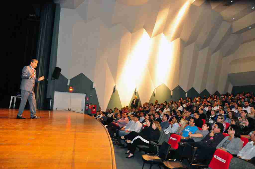 Palestra para 400 servidores (2)