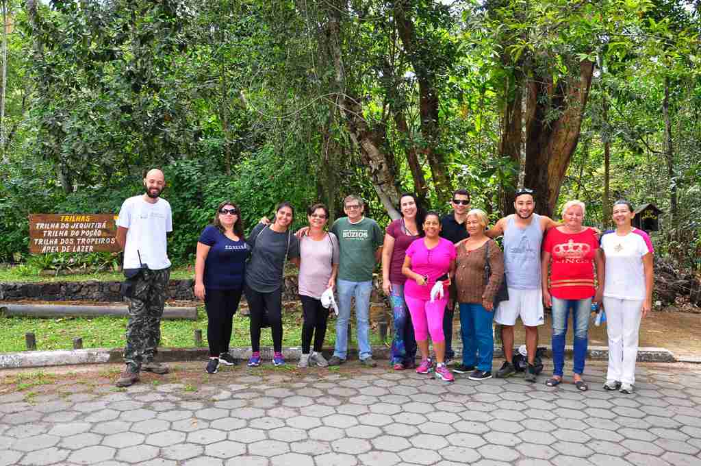 Aposentados do CaraguaPrev percorrem Trilha do Jequitibá no Parque Estadual