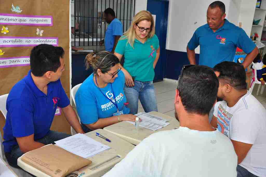 Funcionários da Prefeitura de Caraguatatuba começam a receber documentos do Núcleo Cavinatto 