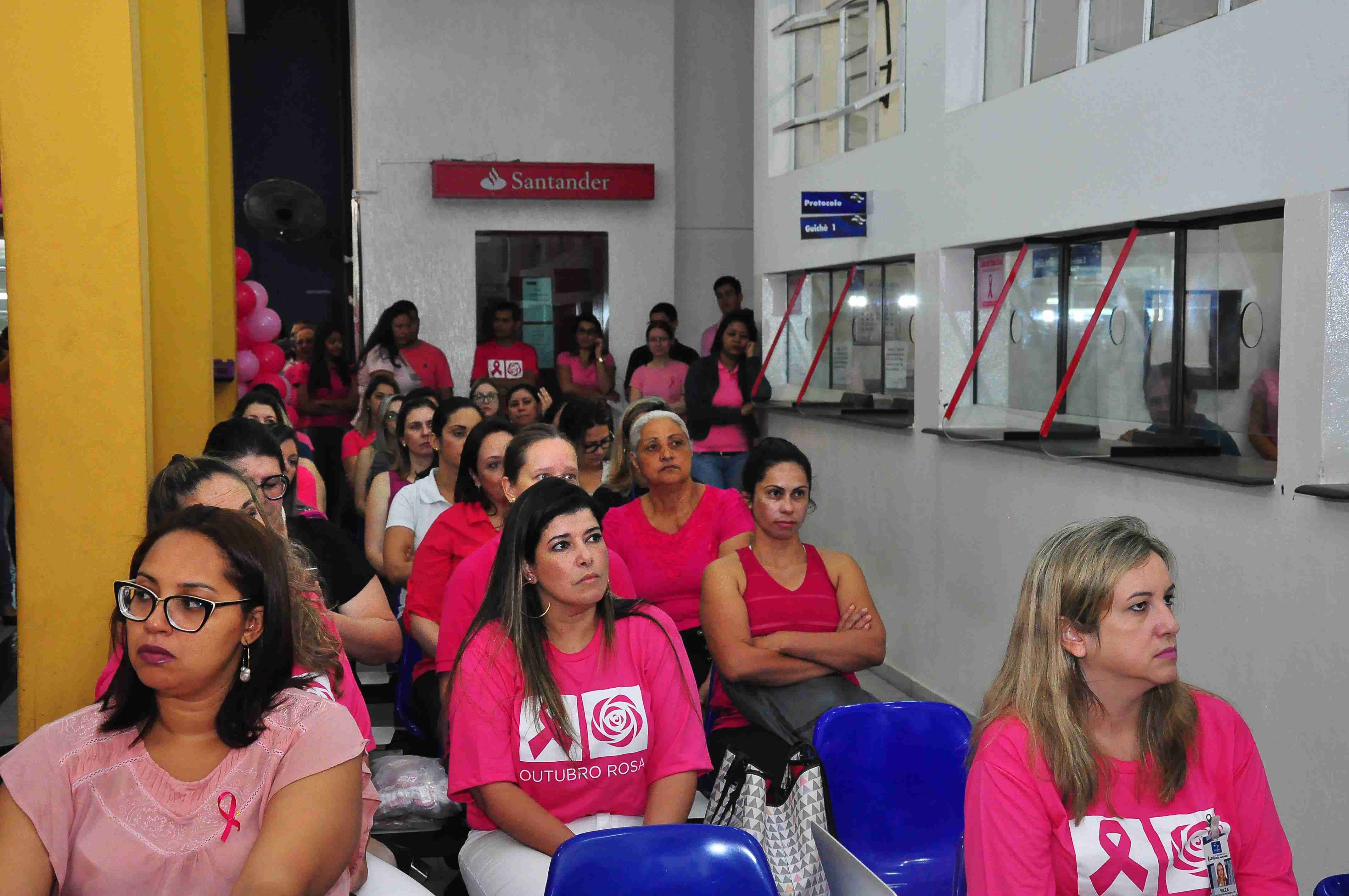 Prefeitura promove conscientização sobre prevenção de câncer de mama para funcionárias públicas (Fotos: Luís Gava/PMC)