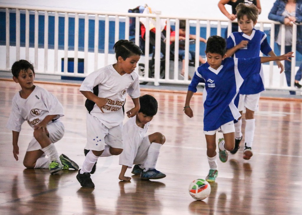 Campeões da Copa de Futsal da Categoria de Base de Caraguatatuba serão definidos no sábado (21)