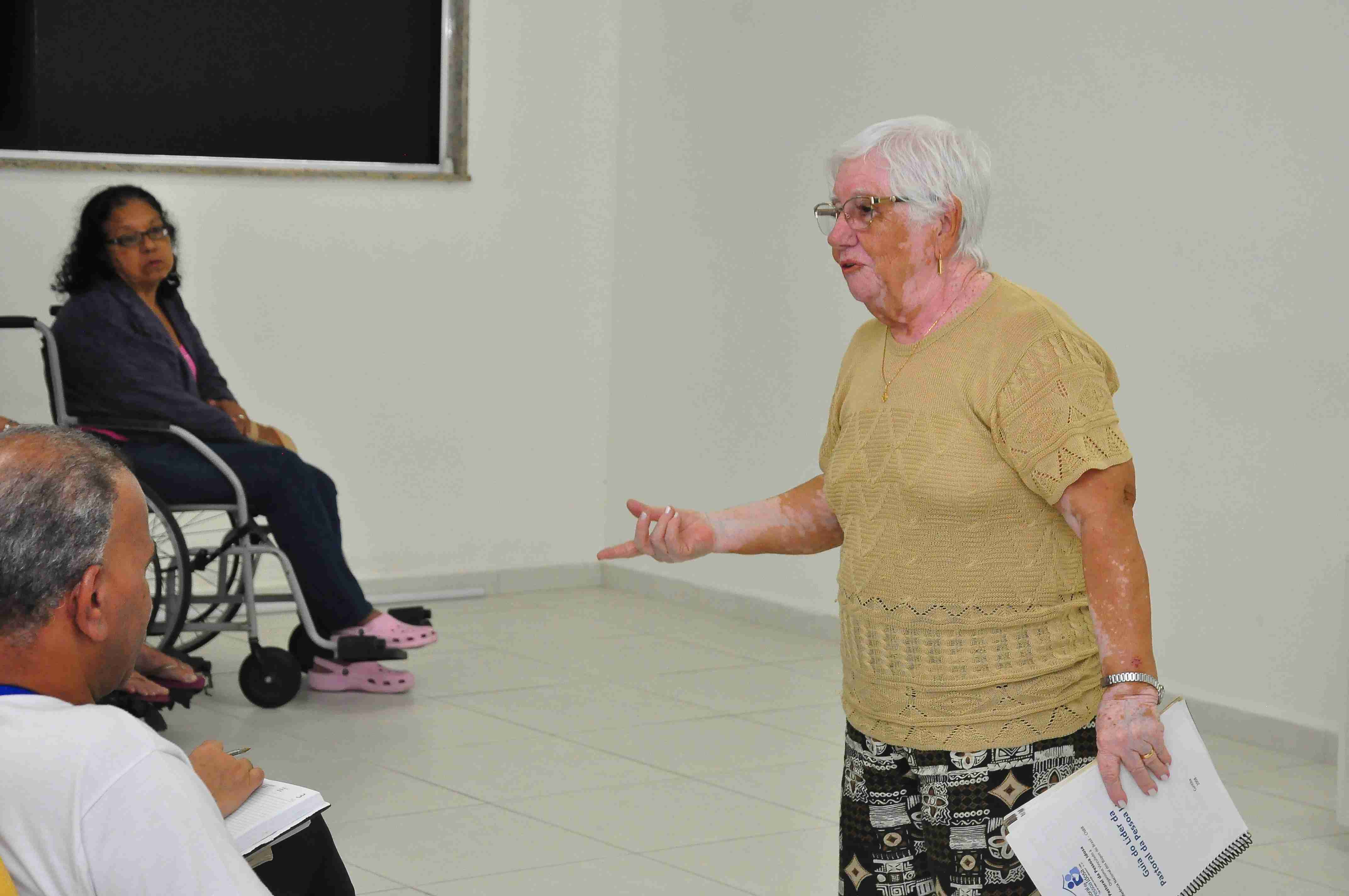 Fundo Social e Sepedi promovem palestra com coordenadora Estadual da Pastoral do Idoso (Fotos: Luís Gava/PMC)