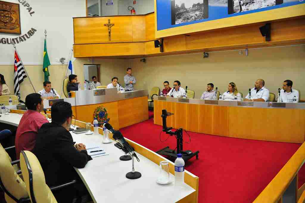 Audiência debate orçamento de R$ 619 milhões e desmembramento da Secretaria de Tecnologia da Informação em Caraguatatuba (Fotos: Cláudio Gomes/PMC)
