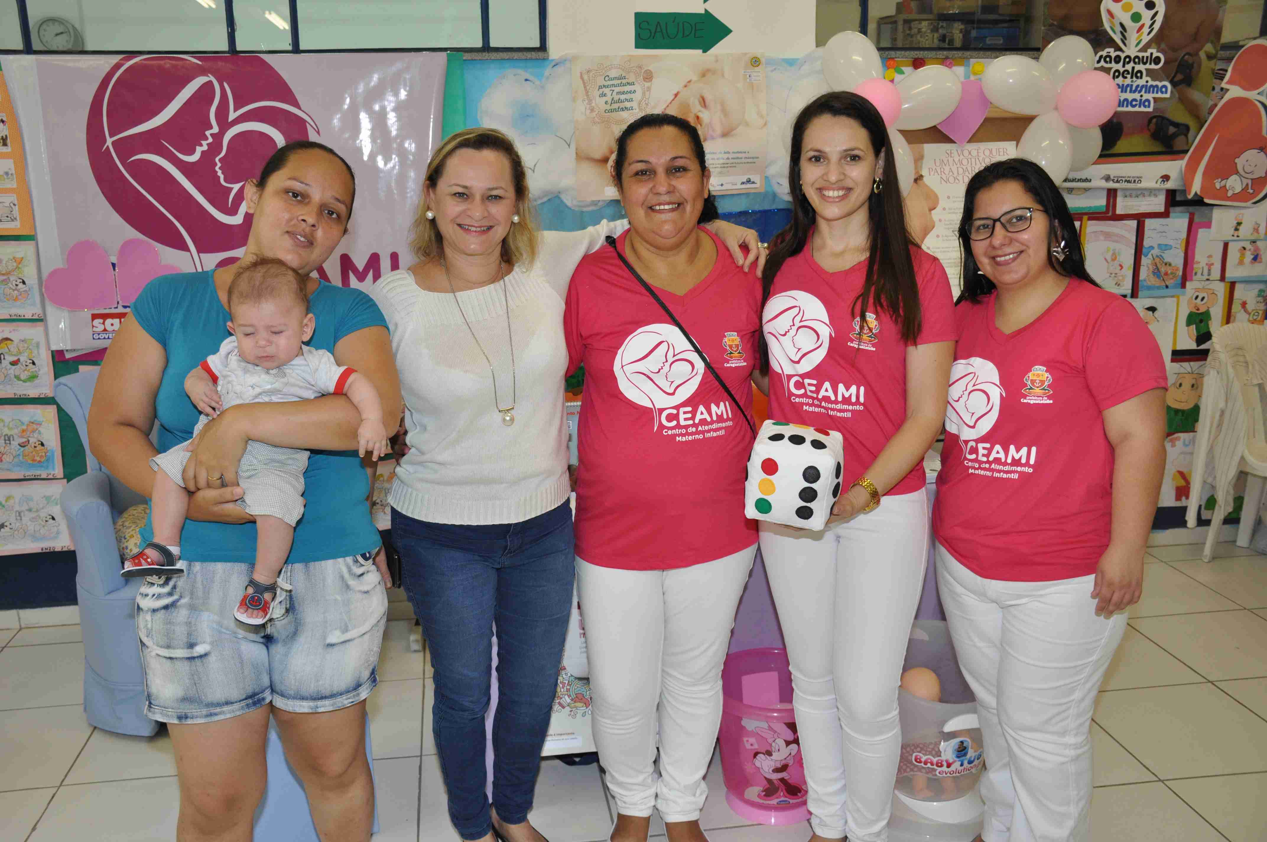 Multiação, no Tinga, recebe centenas de moradores com serviços gratuitos