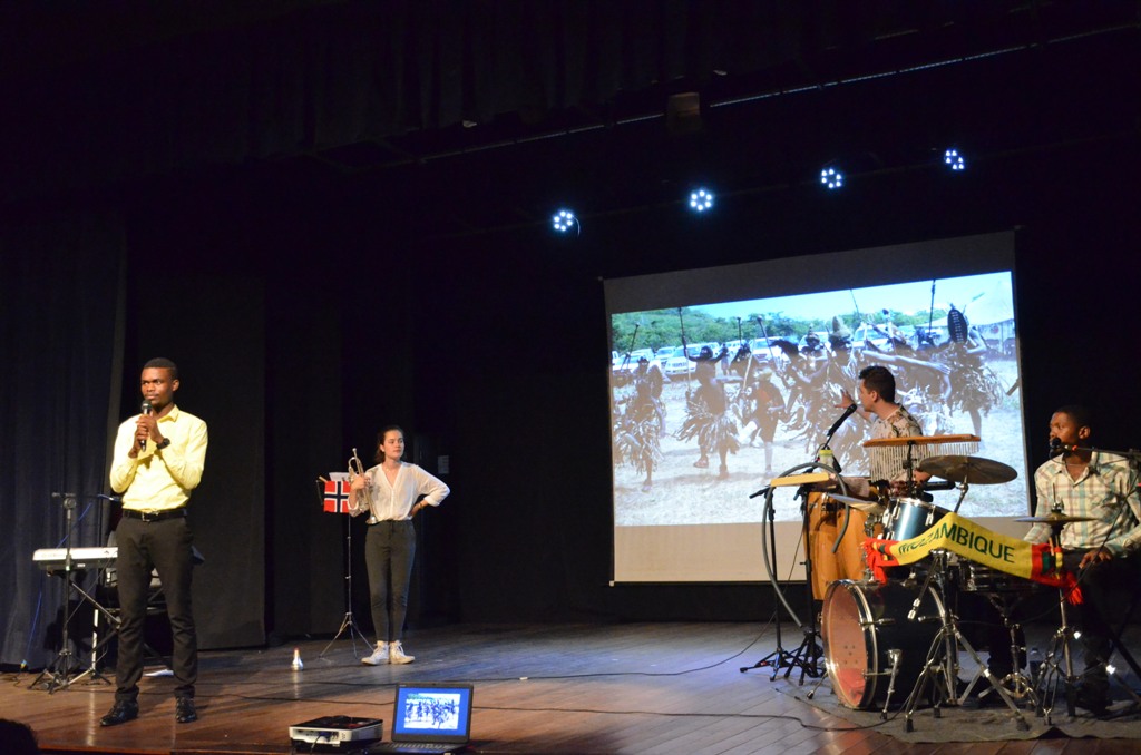 Guri International Band trabalha diversidade cultural e encanta futuros músicos