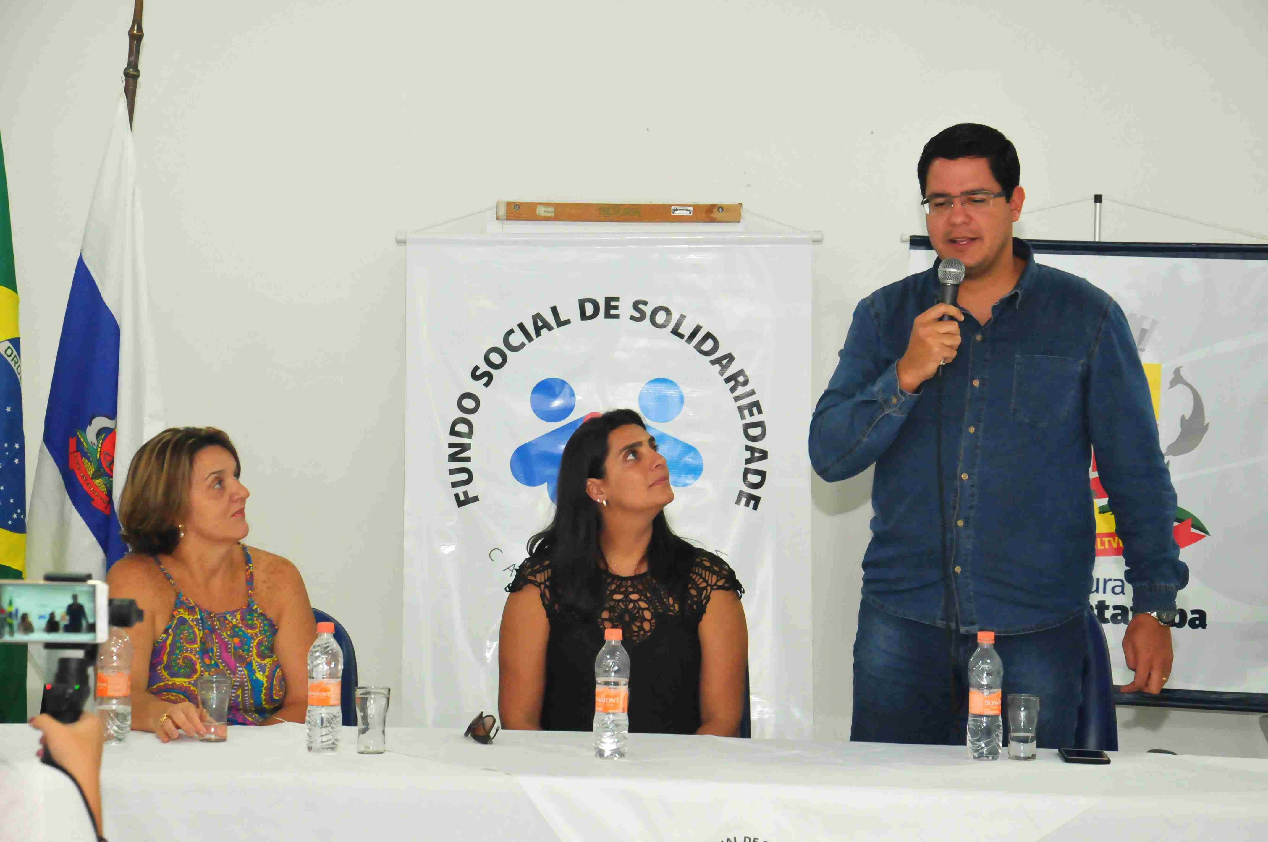Fundo Social forma alunos do curso de auxiliar de instalação de condicionador de ar (Fotos: Luís Gava/PMC)