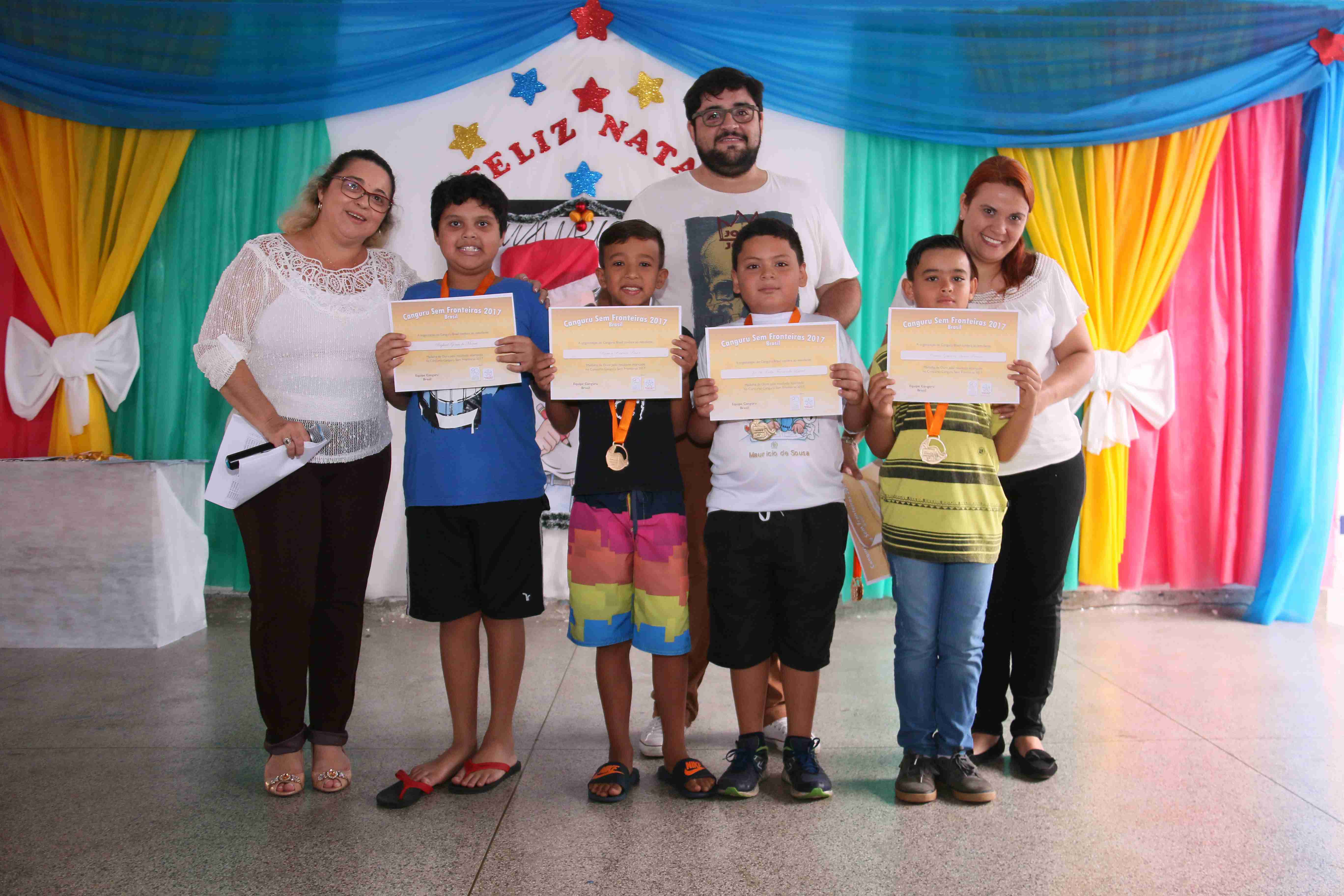 Alunos do Indaiá recebem medalhas da Olimpíada Brasileira de Astronomia e Canguru de Matemática (Fotos: Lucas Camargo/PMC)