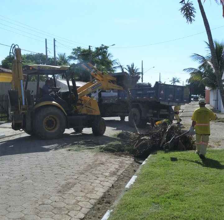 Prefeitura leva Operação Cidade Limpa para bairros da região Sul (Fotos: Divulgação)