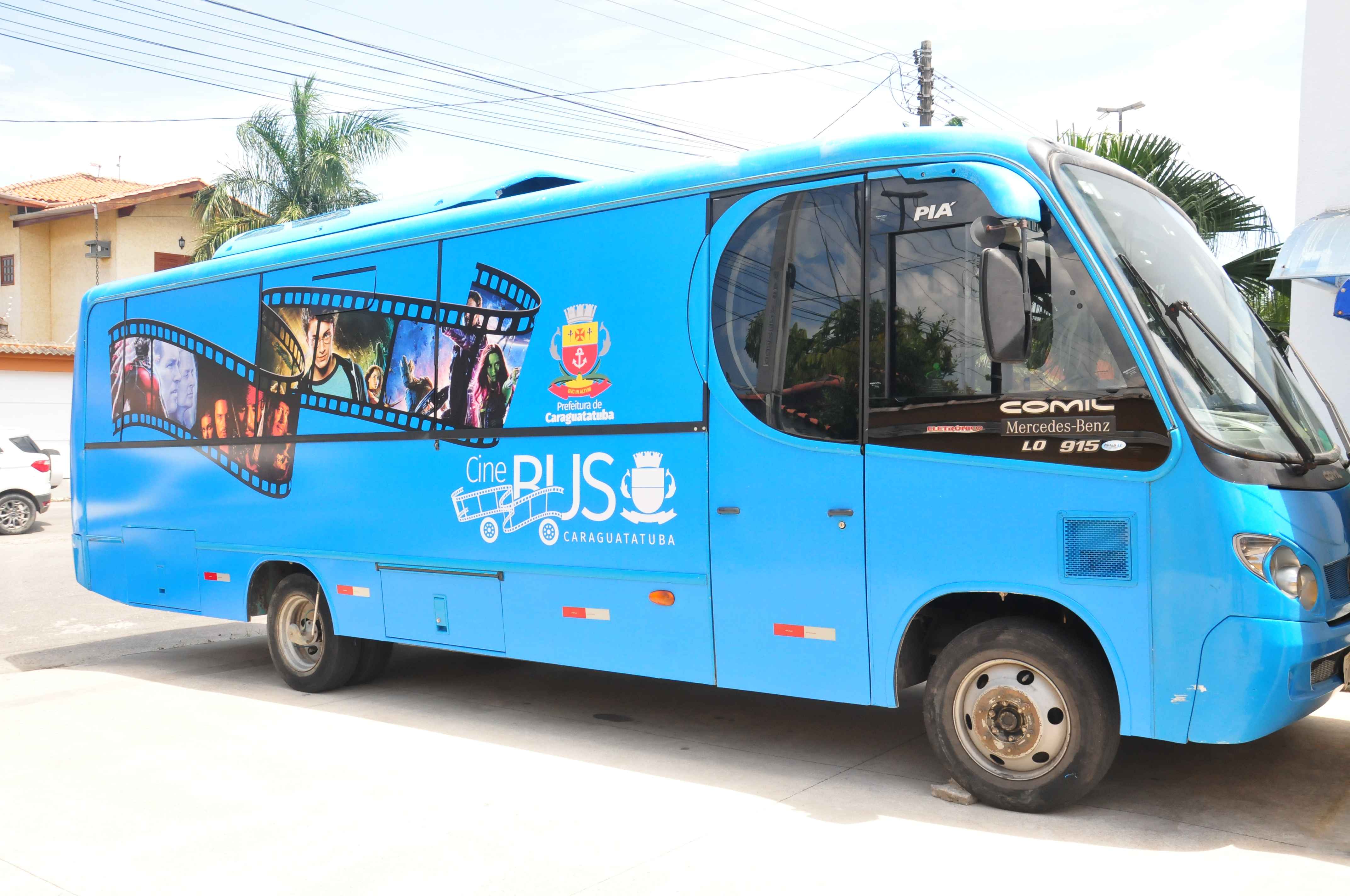 Projeto Cine Bus abre o ano letivo levando cinema para as escolas de Caraguatatuba