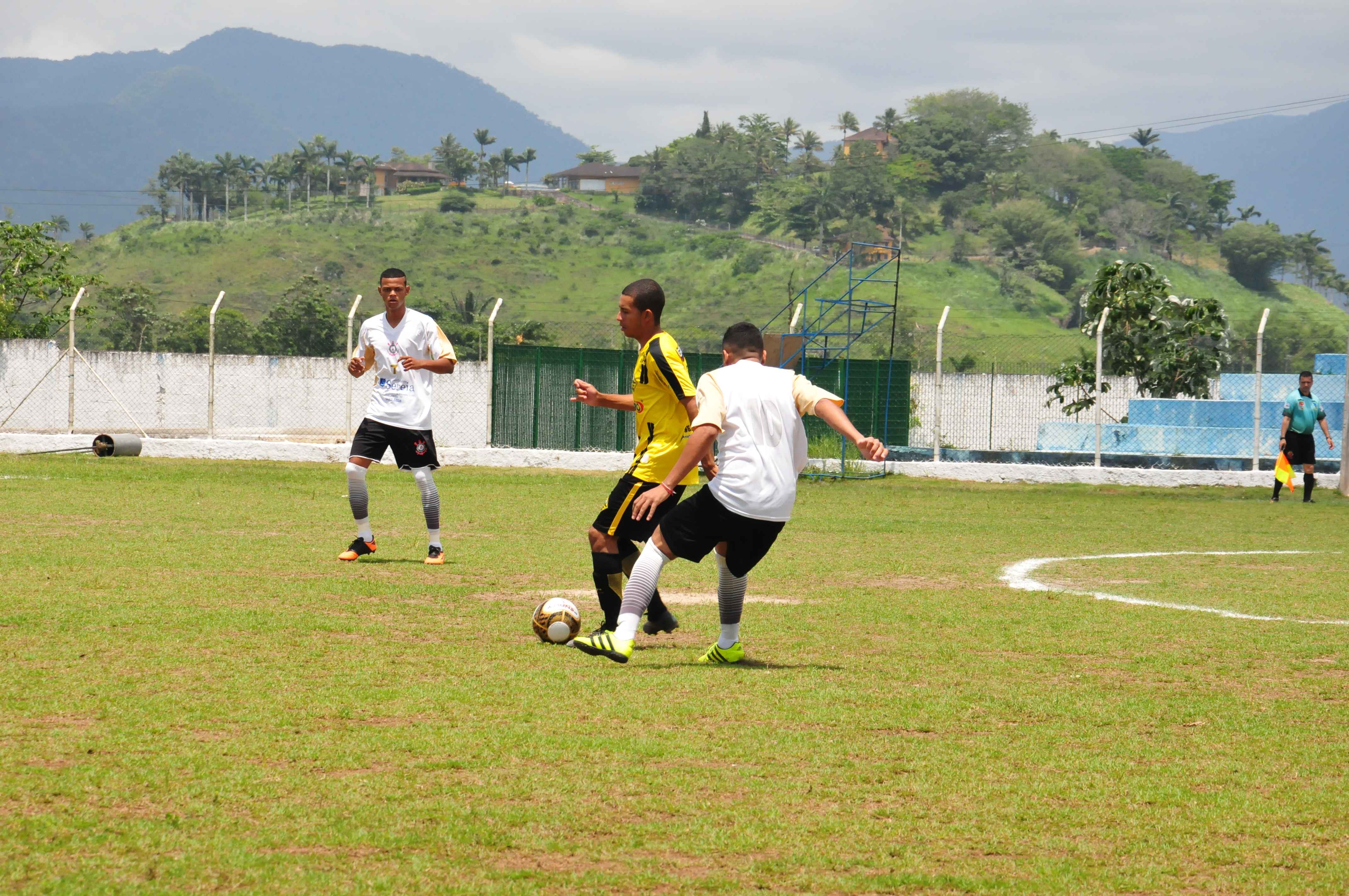 Inscrições para torneio dos 161 anos de Caraguatatuba e Campeonato Amador começam na segunda-feira 