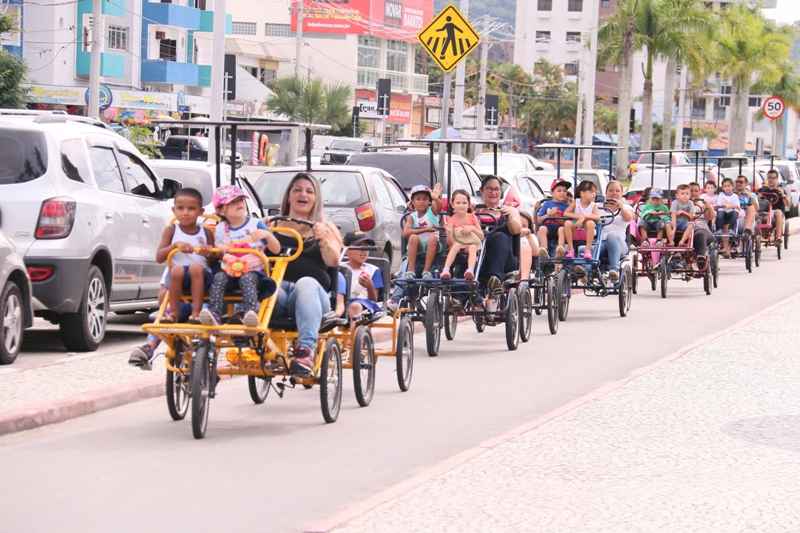 Alunos do Pegorelli participam de atividades no Espaço Aventura