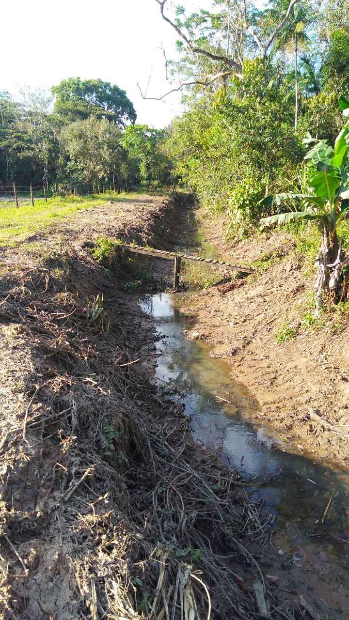 Prefeitura inicia aplicação de larvicida para controle de pernilongos no bairro Gaivotas (Fotos: Divulgação/PMC)