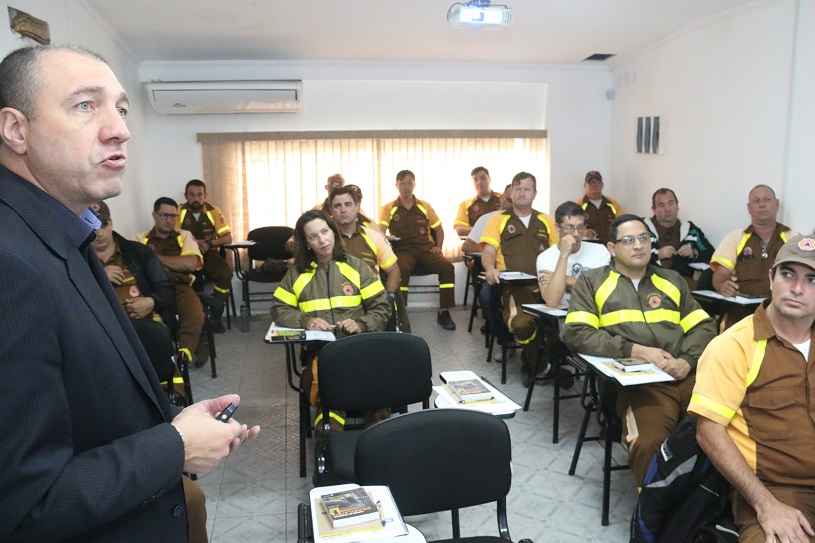 10_15 Curso para agentes de trânsito veteranos 1