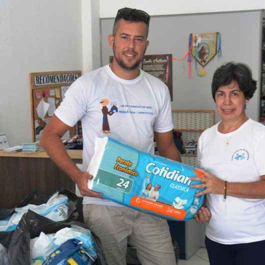 11_29 Mais de mil fraldas são entregues pelo Fundo Social de Caraguatatuba