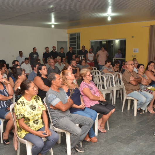 Prefeito se reúne com moradores para falar de drenagem nos bairros Poiares, Tinga, Jardim Jaqueira e entornos