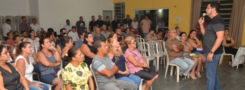 Prefeito se reúne com moradores para falar de drenagem nos bairros Poiares, Tinga, Jardim Jaqueira e entornos