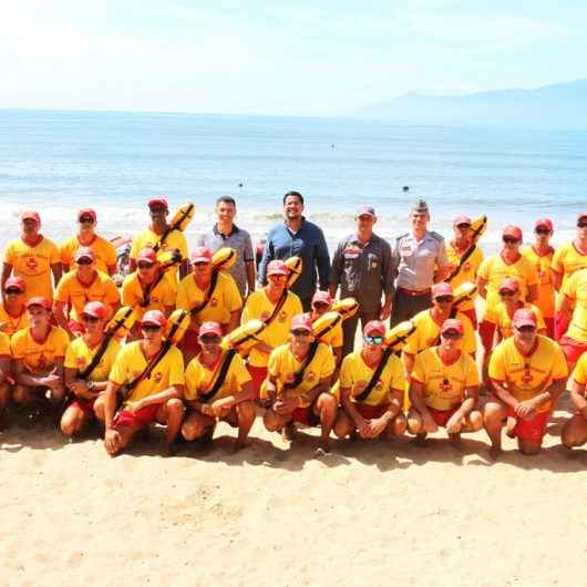 Guarda-Vidas Temporários se formam e vão para as praias de Caraguatatuba dia 1º de dezembro