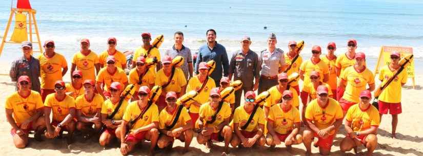 Guarda-Vidas Temporários se formam e vão para as praias de Caraguatatuba dia 1º de dezembro