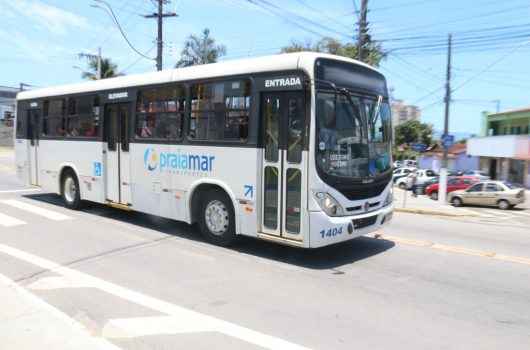 Linhas de ônibus 101 e 301 mudam itinerário no domingo em razão da Corrida de Rua Linhas de ônibus 101 e 301 mudam itinerário no domingo em razão da Corrida de Rua