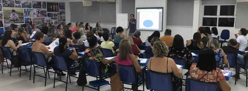 Docentes da rede municipal participam  de curso de matemática com professor da USP