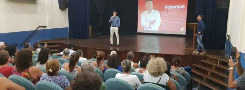 Mais de 100 pessoas participam de palestra em psiquiatria no Auditório da Fundacc