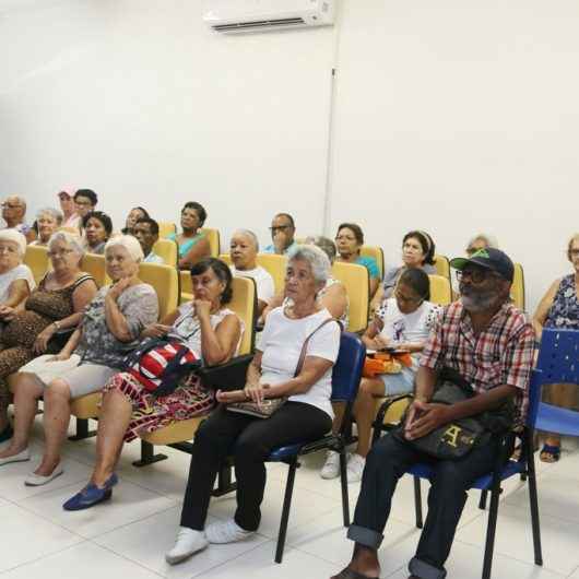 Procon de Caraguatatuba alerta idosos sobre vendas abusivas com ciclo de palestras