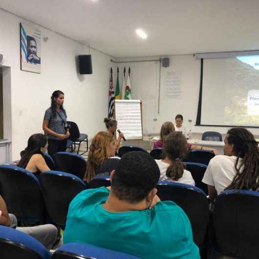 Pescadores e Prefeitura se reúnem com APA Marinha para seguir com elaboração do Plano de Manejo