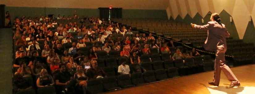 Prefeitura promove palestra motivacional para servidores da Saúde